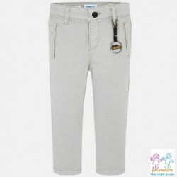 Pantalon chino con llavero